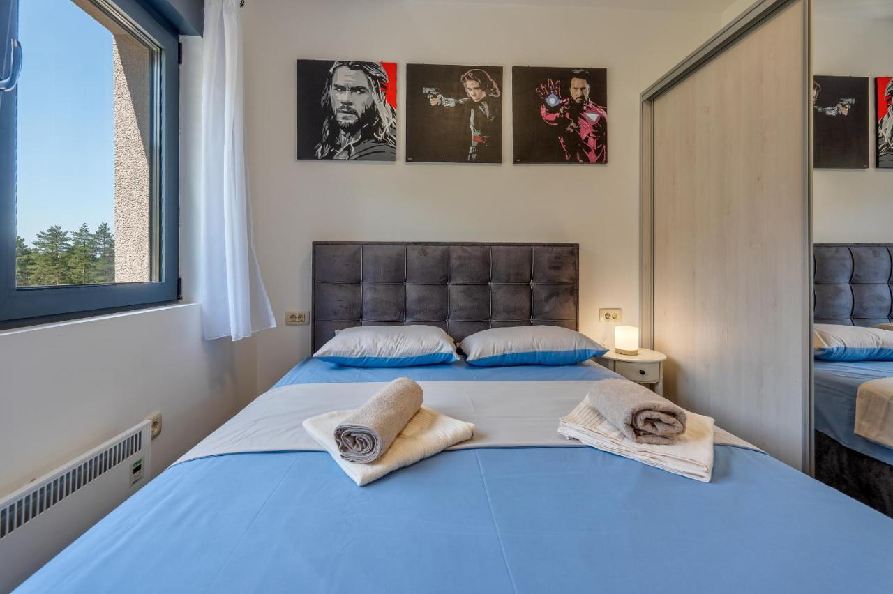Vila Pekovic Green, Pine Trees View 2 Bedrooms Apartment Zlatibor Buitenkant foto